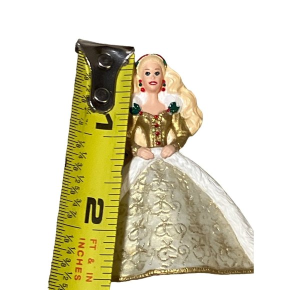 Mattel Hallmark Christmas Holiday Barbie Pin Brooch 1996 - Picture 11 of 13